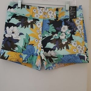 Signature fit shorts